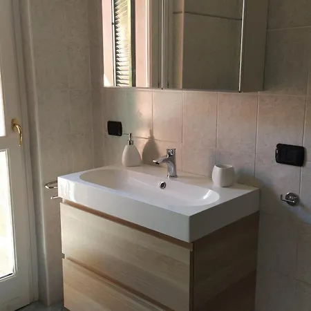 Camoscio With Private Garden Apartment