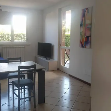 Camoscio With Private Garden Apartman *